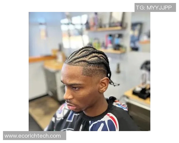 黑人足球球星独特发型展示个性与风格的完美结合